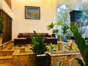 Lila Luxury Hotel & Apartment